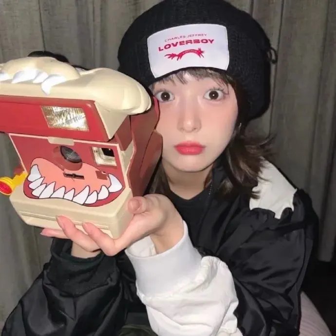 恐怖游泳馆